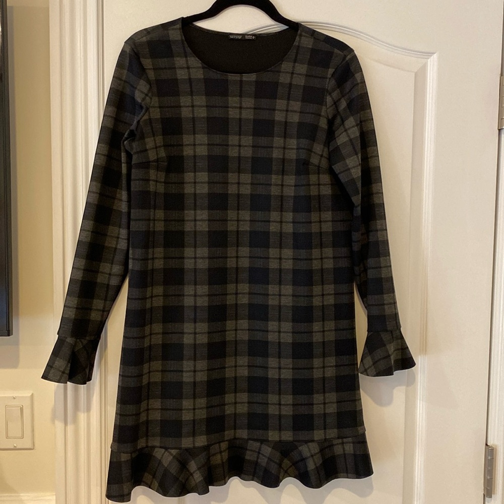 Zara woman’s Navy and gray checkered cotton stretch dress Sz M